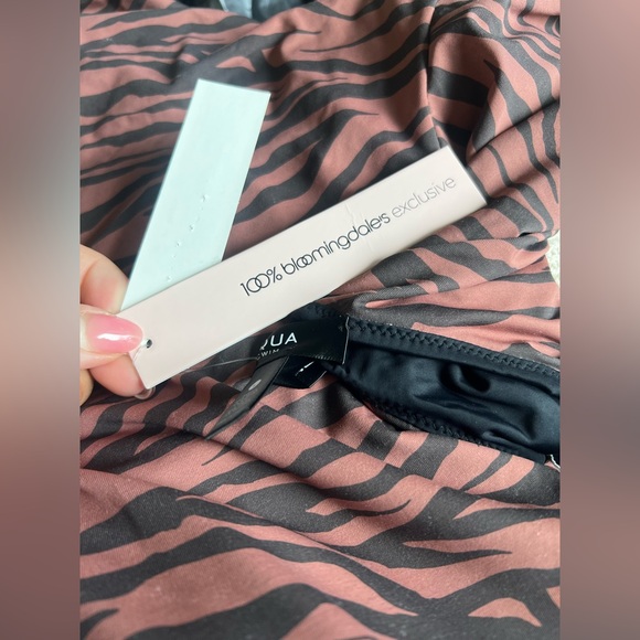 Aqua Swim Zebra Print One-Piece Swimsuit – Women’s Size L NWT - Picture 6 of 6